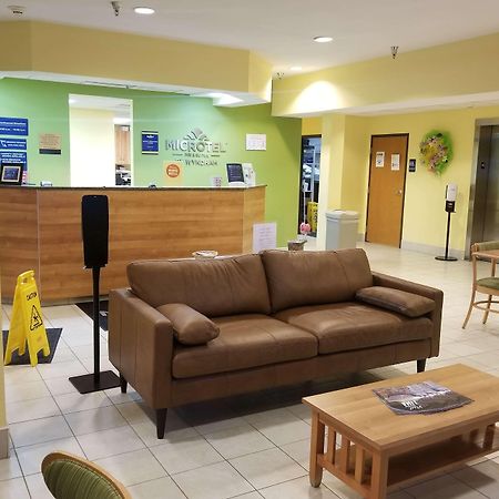 Microtel Inn & Suites By Wyndham Delphos Exterior foto