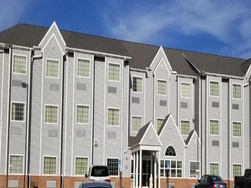 Microtel Inn & Suites By Wyndham Delphos Exterior foto