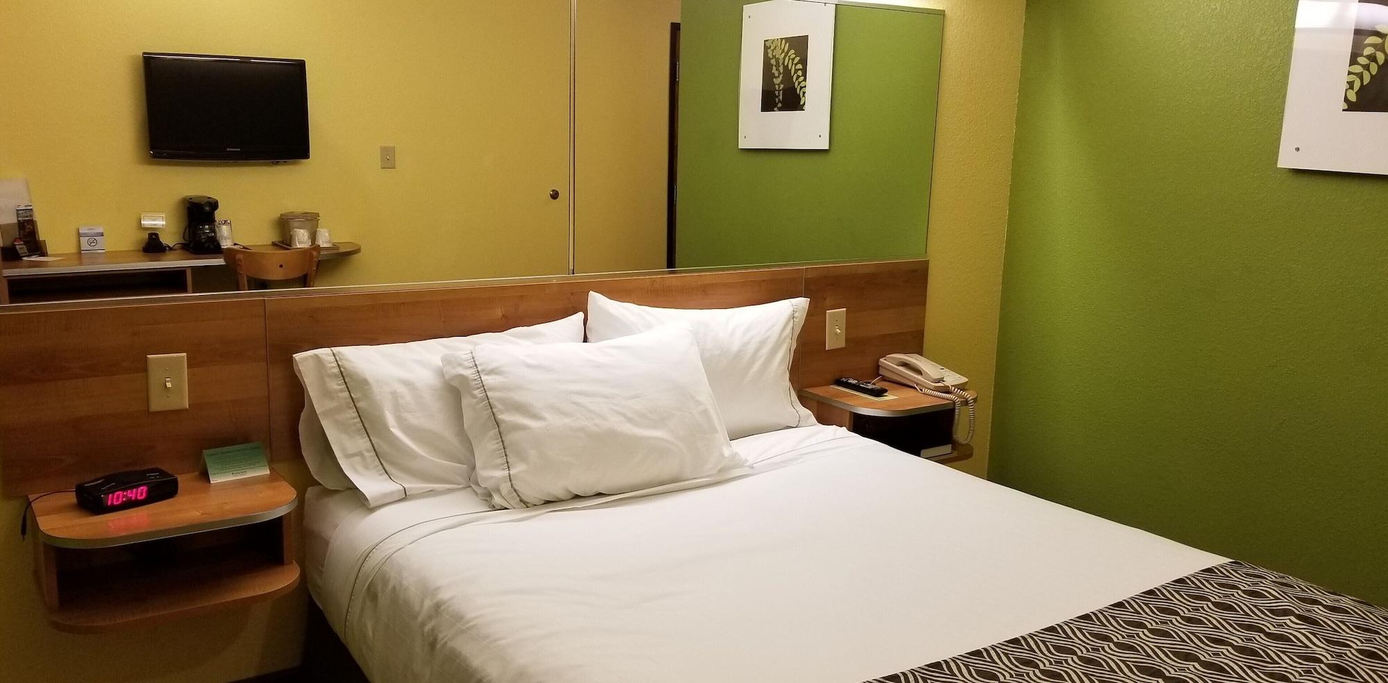Microtel Inn & Suites By Wyndham Delphos Exterior foto