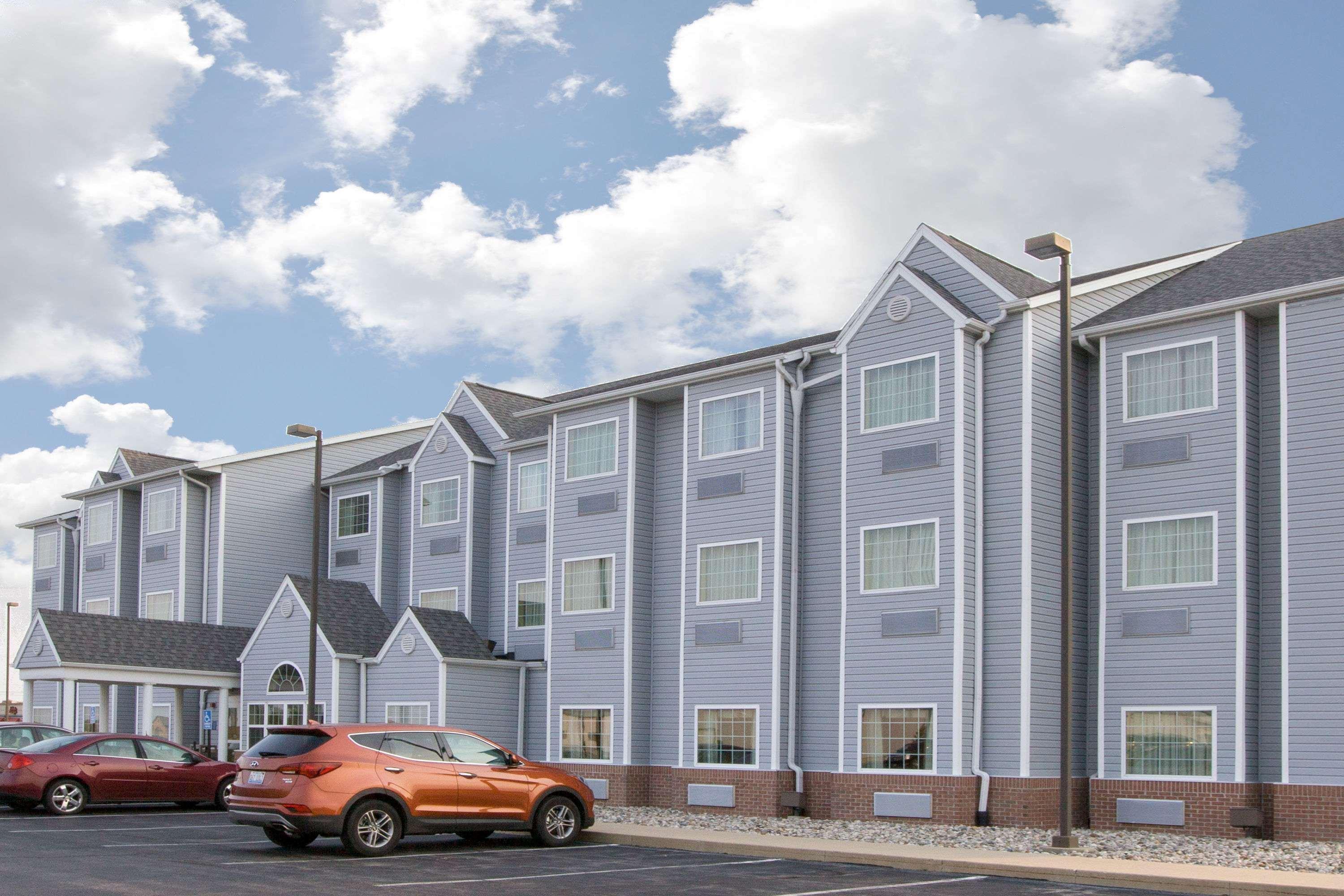 Microtel Inn & Suites By Wyndham Delphos Exterior foto